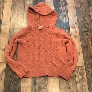 Belle Du Jour Cable Knit Hooded Sweater in Rust